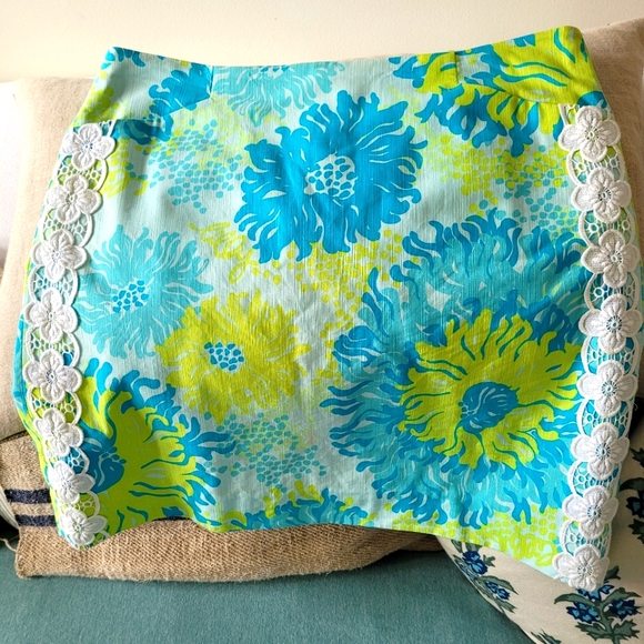 Lilly Pulitzer Dresses & Skirts - Vintage Lilly Pulitzer Originals short skirt aqua blues greens appliques pockets